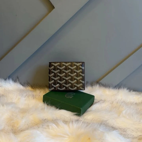 GUCCI EXECUTIVE LEATHER BILLFOLD WALLET