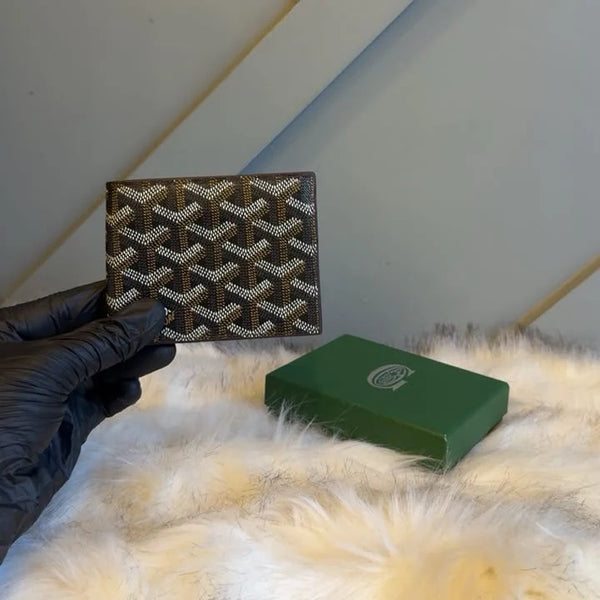 GUCCI EXECUTIVE LEATHER BILLFOLD WALLET