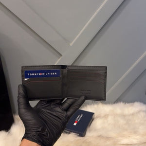 Tommy Hilfiger Premium Men's Wallet – Bifold Design