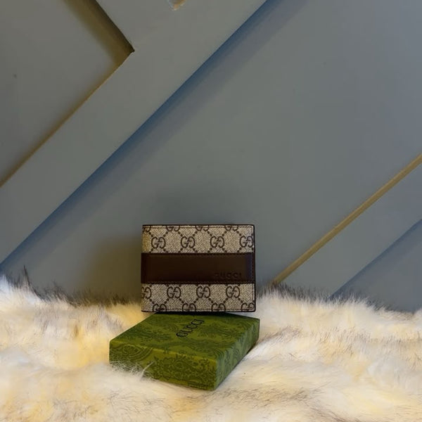 GUCCI TEXTURED LEATHER CARD HOLDER WALLET