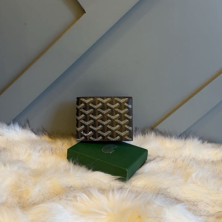 GUCCI EXECUTIVE LEATHER BILLFOLD WALLET