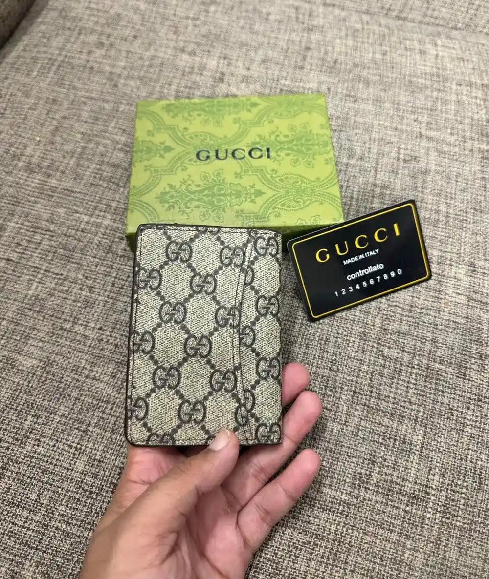 GG Supreme Canvas Card Holder Wallet - GUCCI
